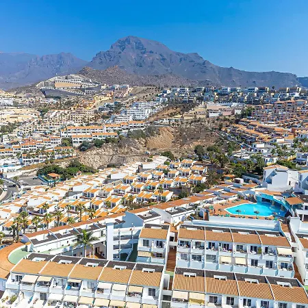 Апартаменти Island Village Paradise By Altamarhomes Адехе