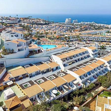 Апартаменты Island Village Paradise By Altamarhomes